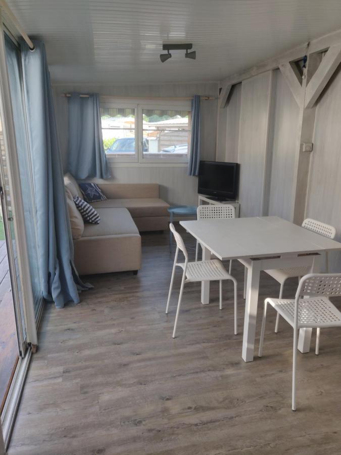 Апартаменты Mini Chalet Proche Arcachon Гюжан-Местрас Экстерьер фото